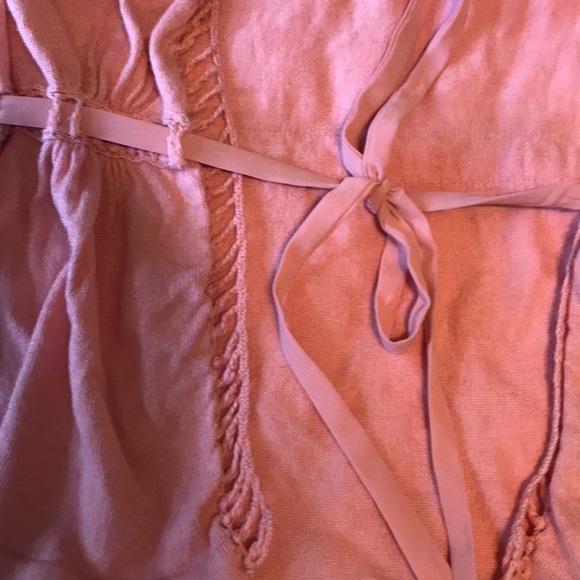 Salmon colored sleeveless cardigan 💓 - Picture 2 of 4